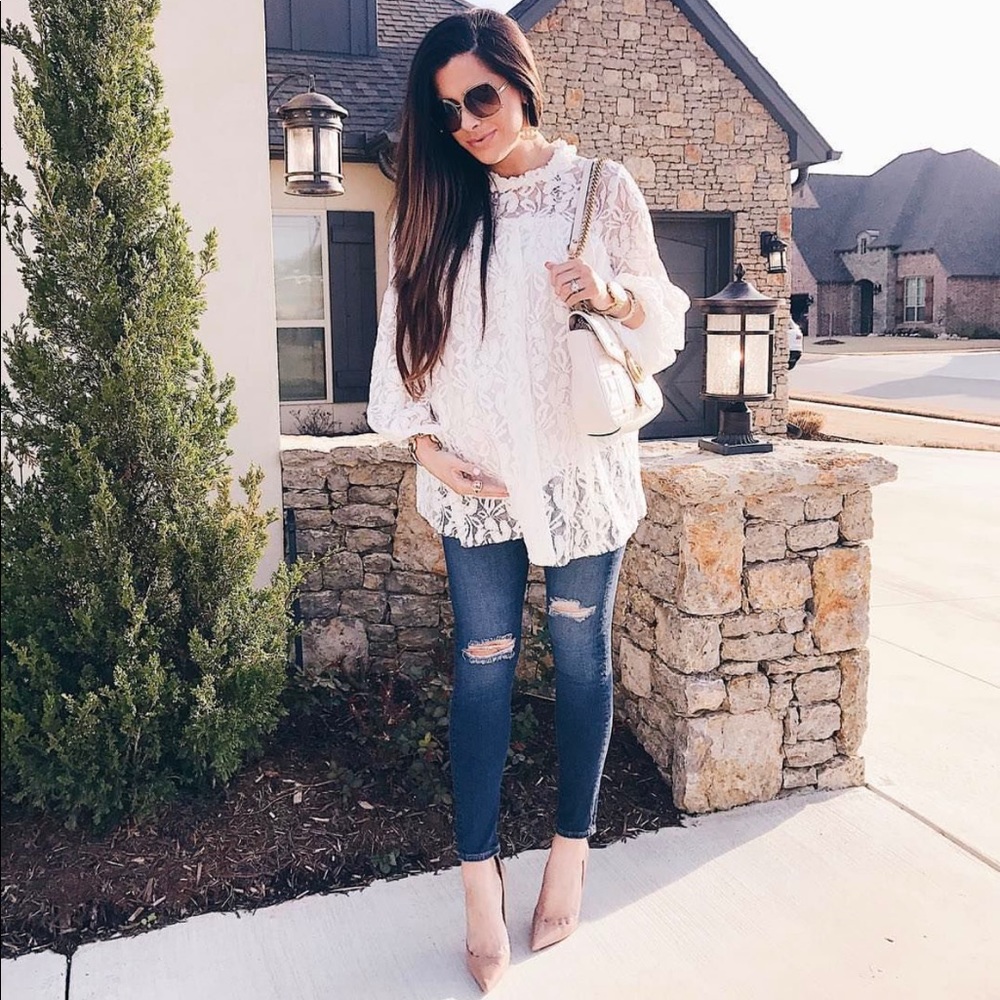 Gorgeous Lace top ♥️